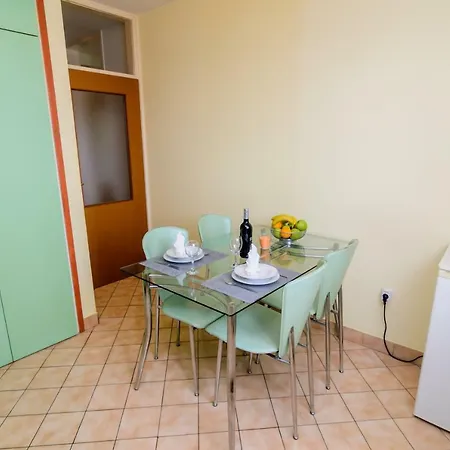 Apartman Zara