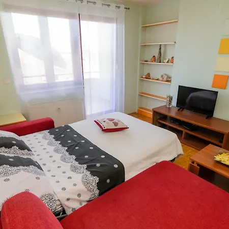 Apartman Zara